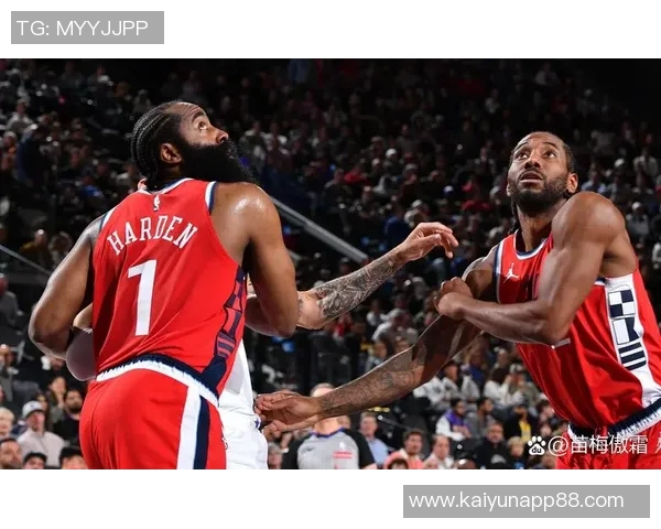 鲍威尔表现稳定全场13投6中贡献18分4篮板3助攻1抢断1盖帽