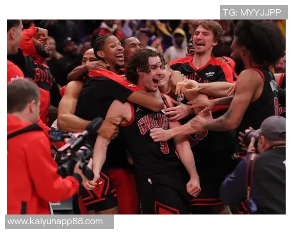 NBA赛事回顾火箭轻松战胜爵士雷霆大胜开拓者马刺击败狼队鹈鹕惜败湖人